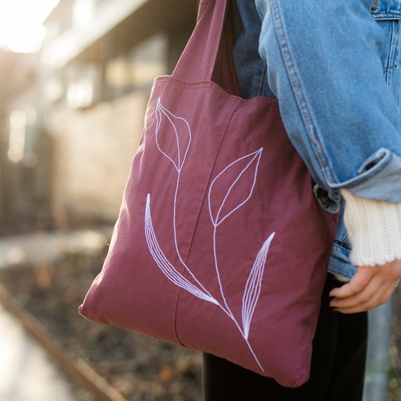 Handmade Upcycled Red Khaki Tote Bag with Hand Embroidery Design - Picture 4 of 6